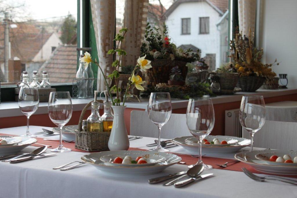 Hotel Vinohrad Milotice Kültér fotó